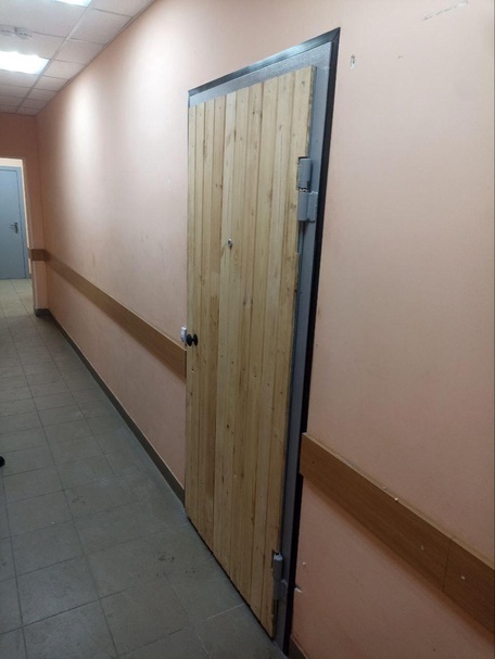 Бронерованная дверь 